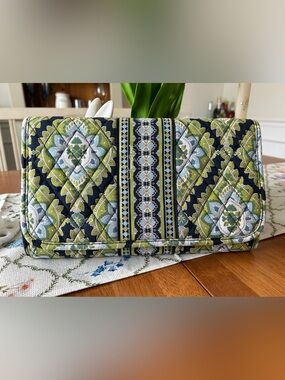 Vera Bradley CD/DVD portable storage holder